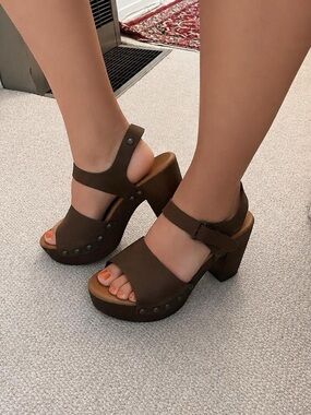 Avellini Sandal Heels - Size US 8.5